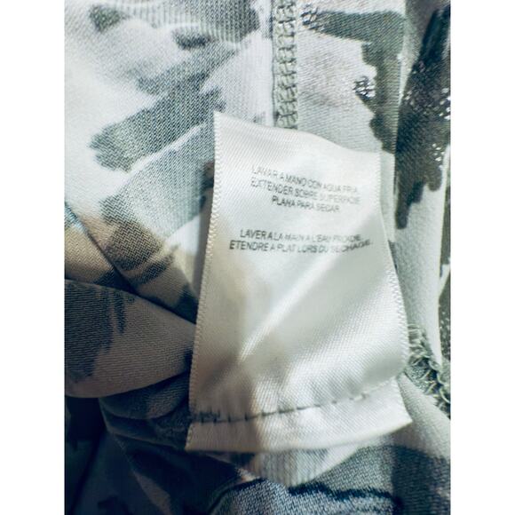 Alfred Dunner XL Embellished V-Neck 3/4 Sleeve Stretch Top Gray Abstract Print - Picture 5 of 6